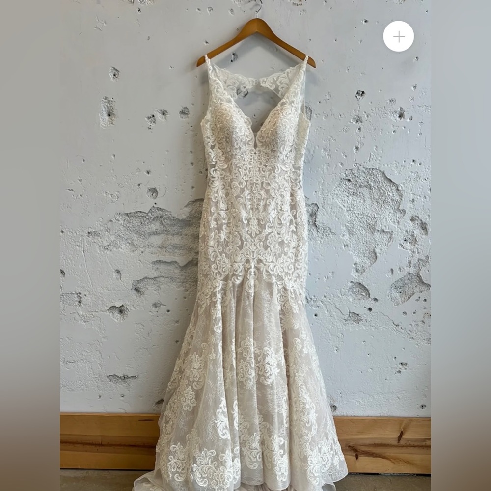 Allure Size 12 Wedding Dress